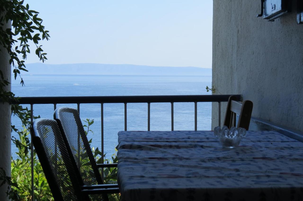 Feral 2 * Baška Voda