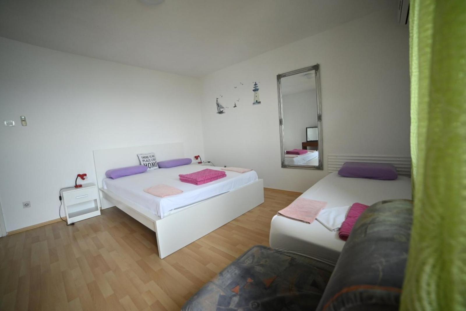 Feral 2 Apartament *