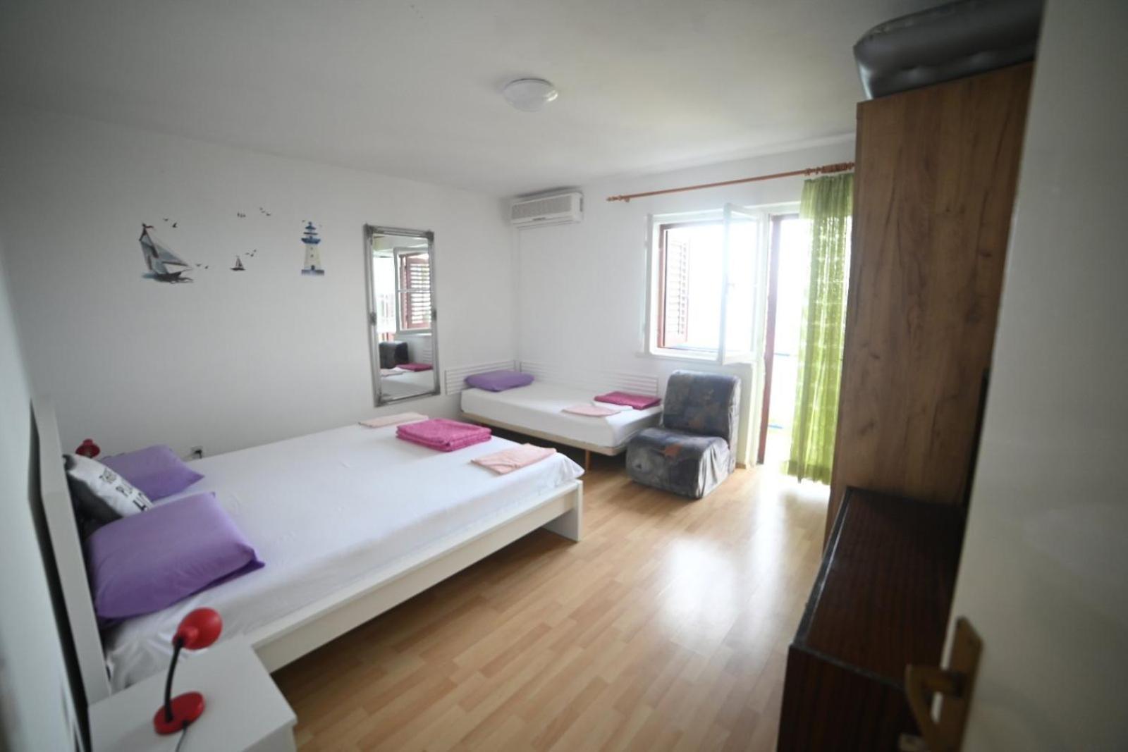 Apartament Feral 2