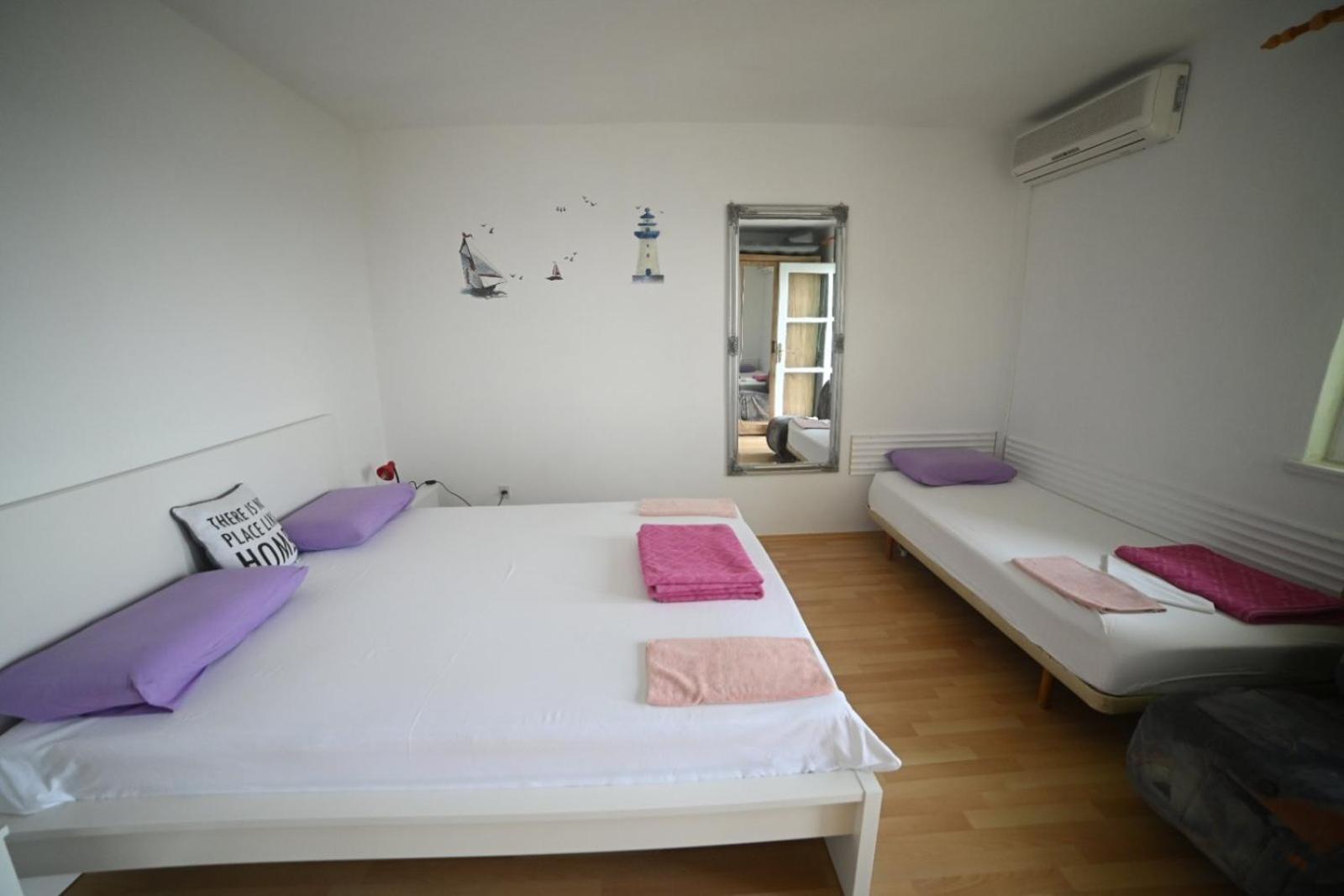 Feral 2 Apartment Baska Voda