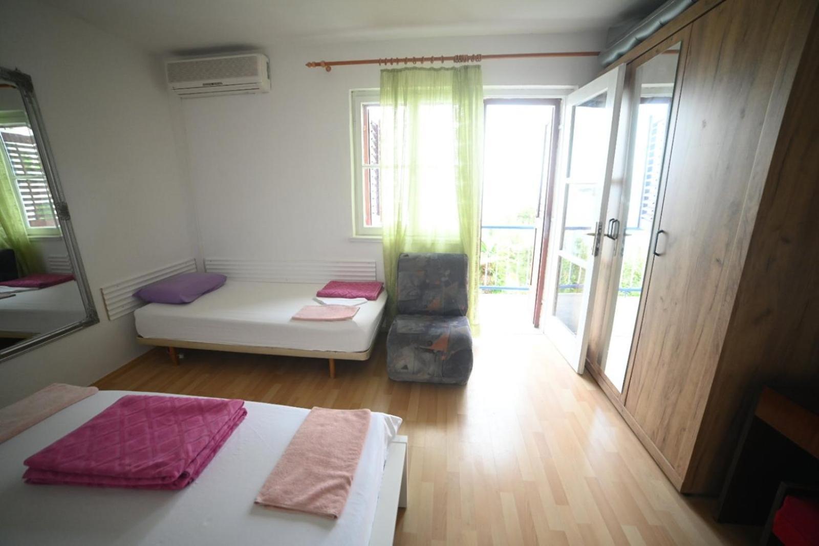 Feral 2 Apartment *